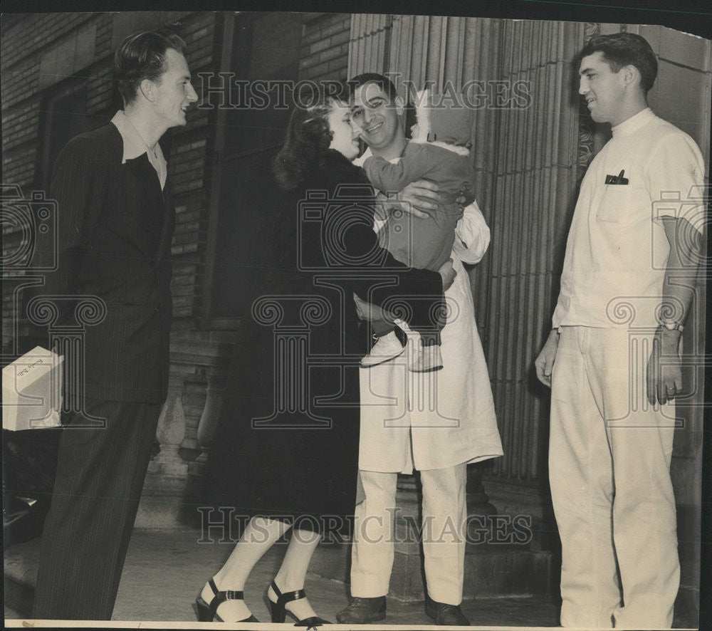 1948 Press Photo Mr. and Mrs. Fred Lamphere Chicago Residents - Historic Images