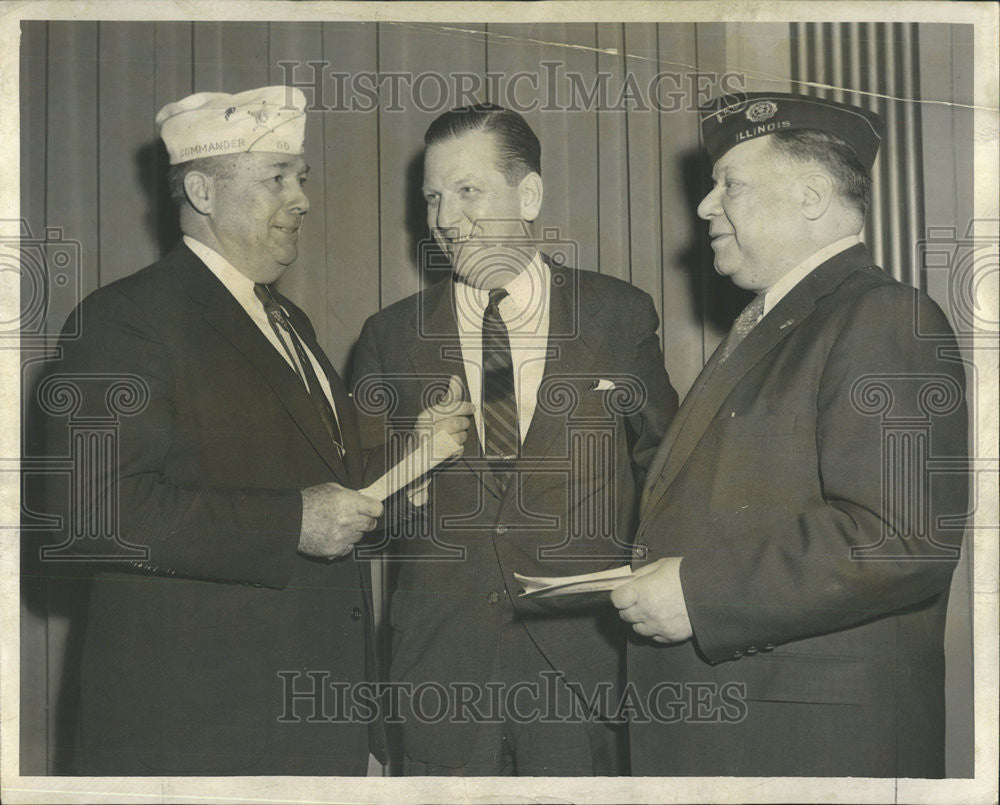 1956 Press Photo Fulton Lewis American Radio Broadcaster - Historic Images