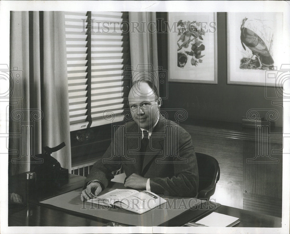 1952 Press Photo JA Martin Uhlemann Optical Company President - Historic Images