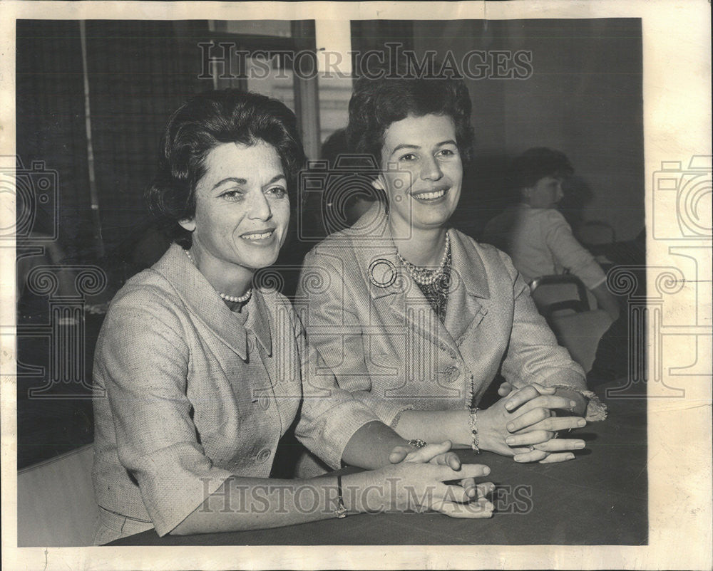 1964 Press Photo Junior League President Mrs. Warner Marsden - Historic Images