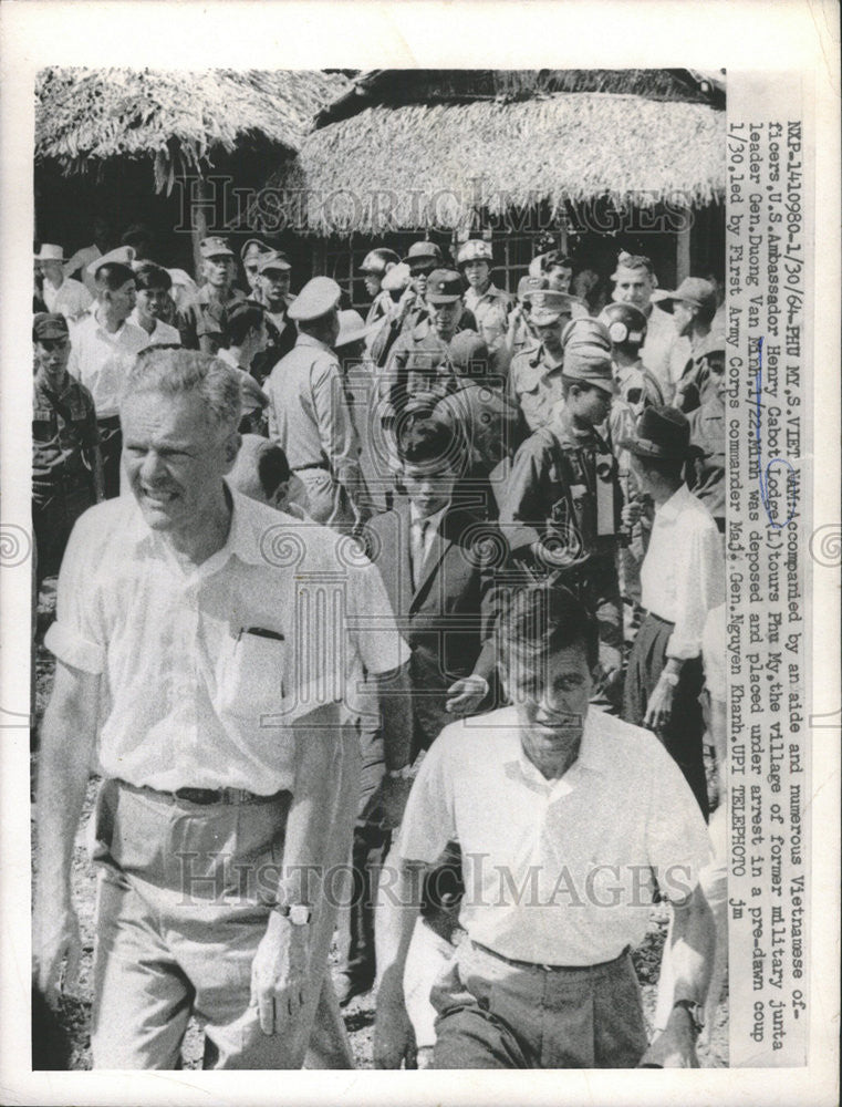 1964 Press Photo Henry Cabot Lodge Phu My Vietnamese officers US Military Army - Historic Images