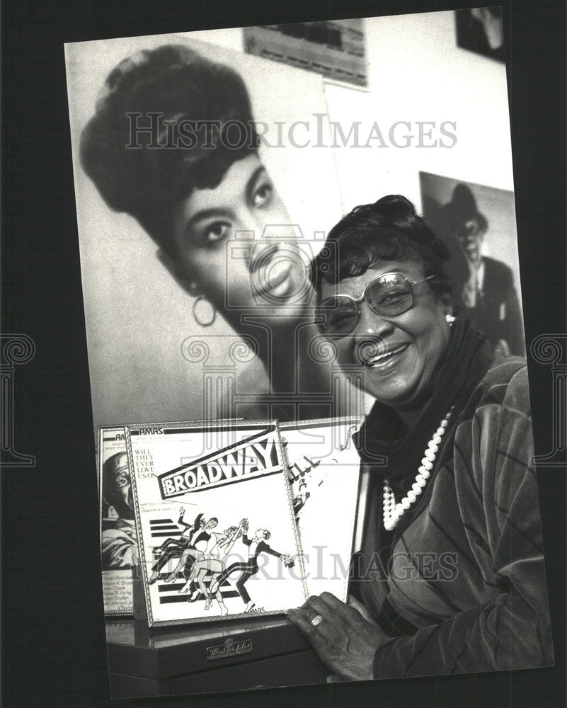 1987 Press Photo AMAS Eubie Blake Children Rosetta LeNoire New York Maiman Pose - Historic Images