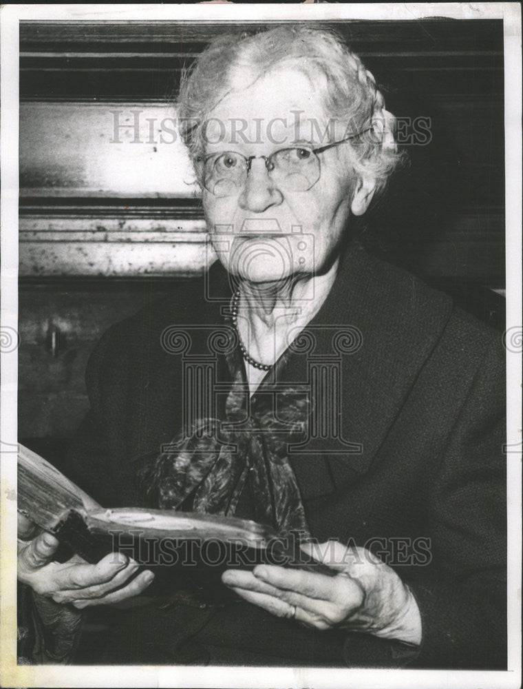 1961 Press Photo Mrs John Kemp Illinois mother resigned teacher church Kewanee - Historic Images