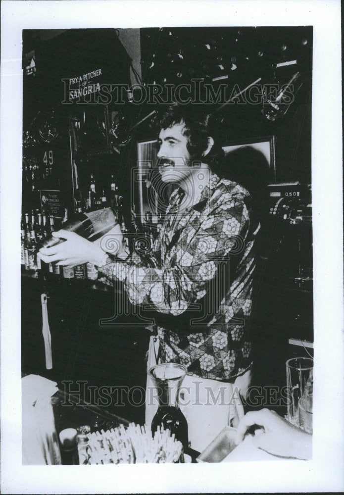 Undated Press Photo Bale Lind Bartender Minister NYC - Historic Images
