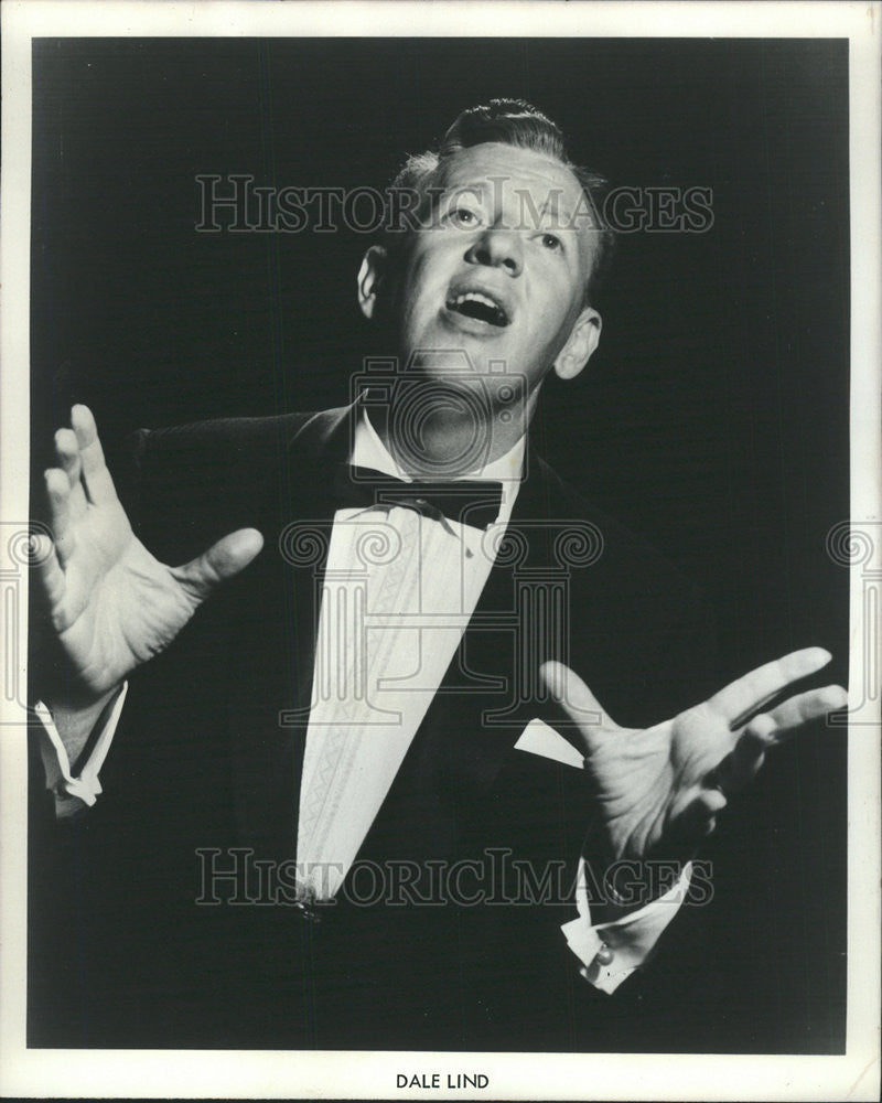 1969 Press Photo Debut Aboard Colorful Showboat Sari Dale Lind - Historic Images