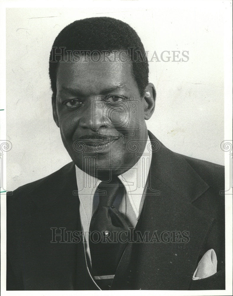 1977 Press Photo WENDELL W. LEVISTER AIRLINE EXECUTIVE - Historic Images