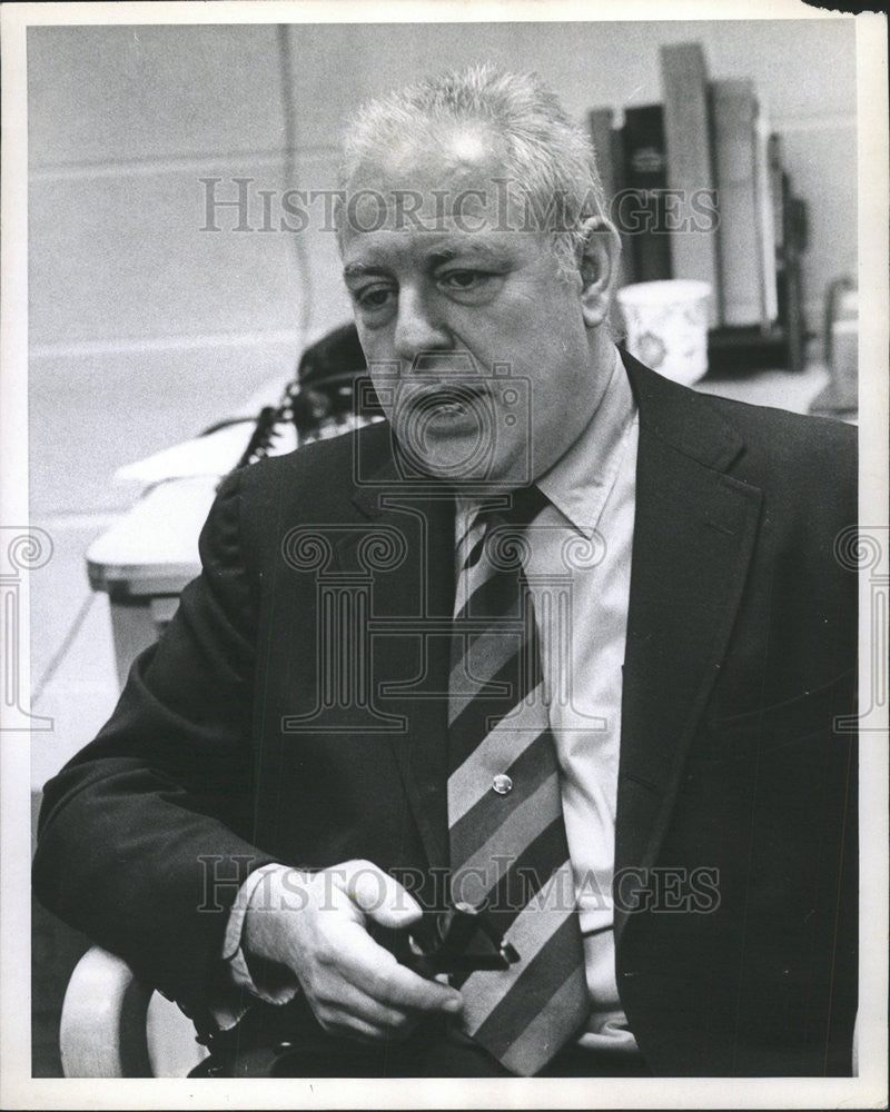 1972 Press Photo RAYMON L. JERREMS PRINCIPAL FERMI SCHOOL - Historic Images