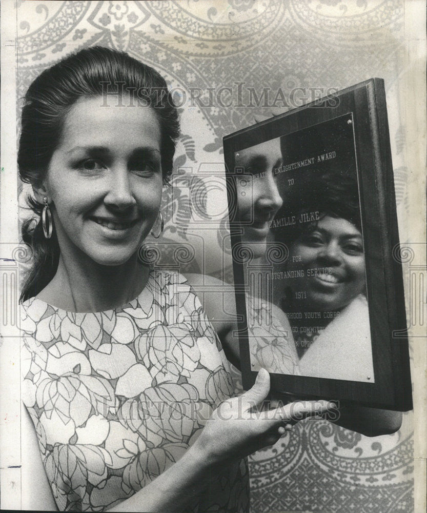 1971 Press Photo Camille Jilke, Sun-Times Food Editor, Arlene Pierce - Historic Images