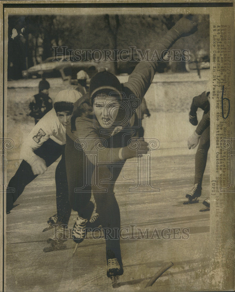 1974 Press Photo Key Lunda Madison intermediate women First place medal Skating - Historic Images