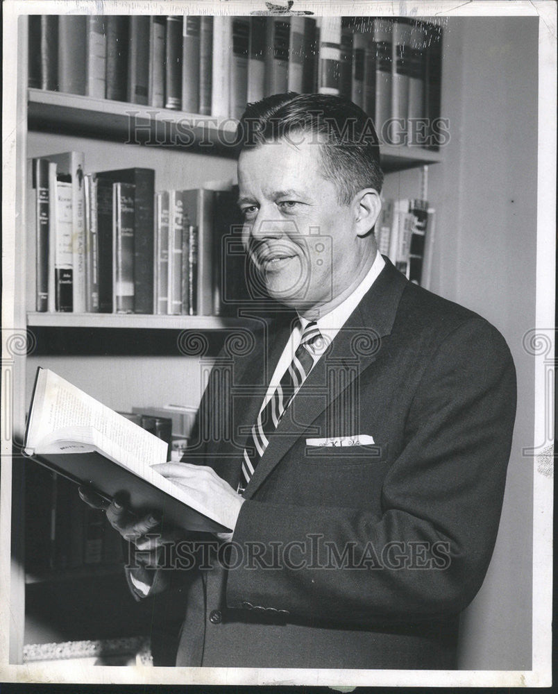 1957 Press Photo Kenneth W. Lund Educator - Historic Images