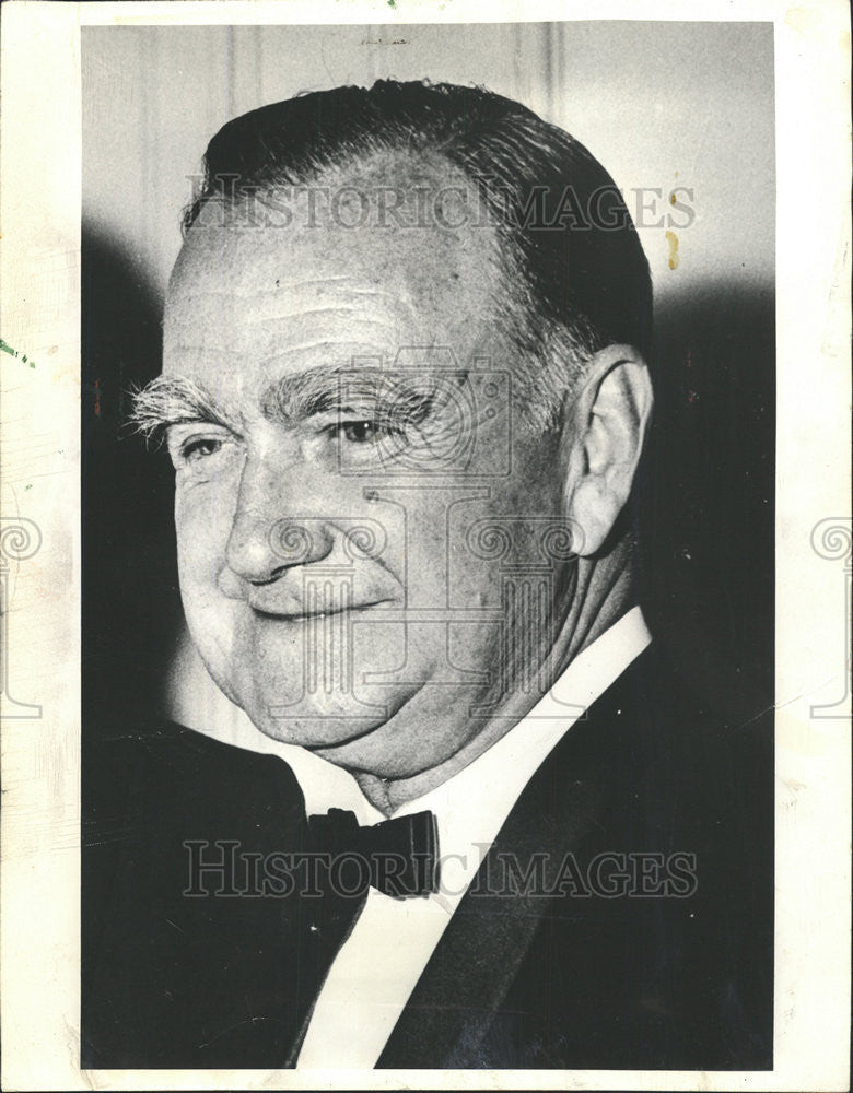 1966 Press Photo Victor (Hub) Logan Lawyer, Farmer, Editor for the Sun-Times - Historic Images