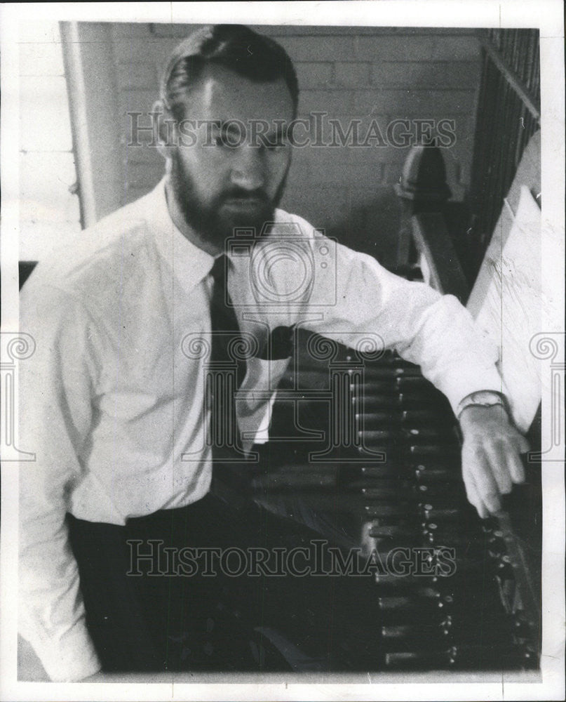 1969 Press Photo Robert Lodine organist and carillonneur - Historic Images