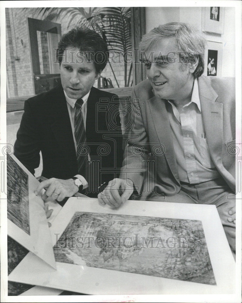 1986 Press Photo Ted Kivitt Milwaukee ballet leader with designer Jose Varona - Historic Images