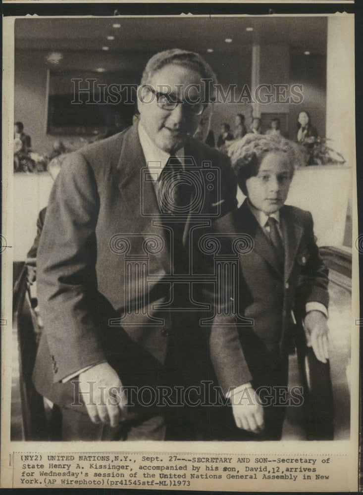 1973 Press Photo State Secretary Henry Kissinger son David United Nations Genera - Historic Images