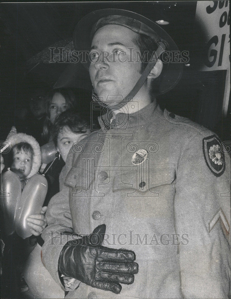 1968 Press Photo Antiwar Organizer C. Clark Kissinger - Historic Images