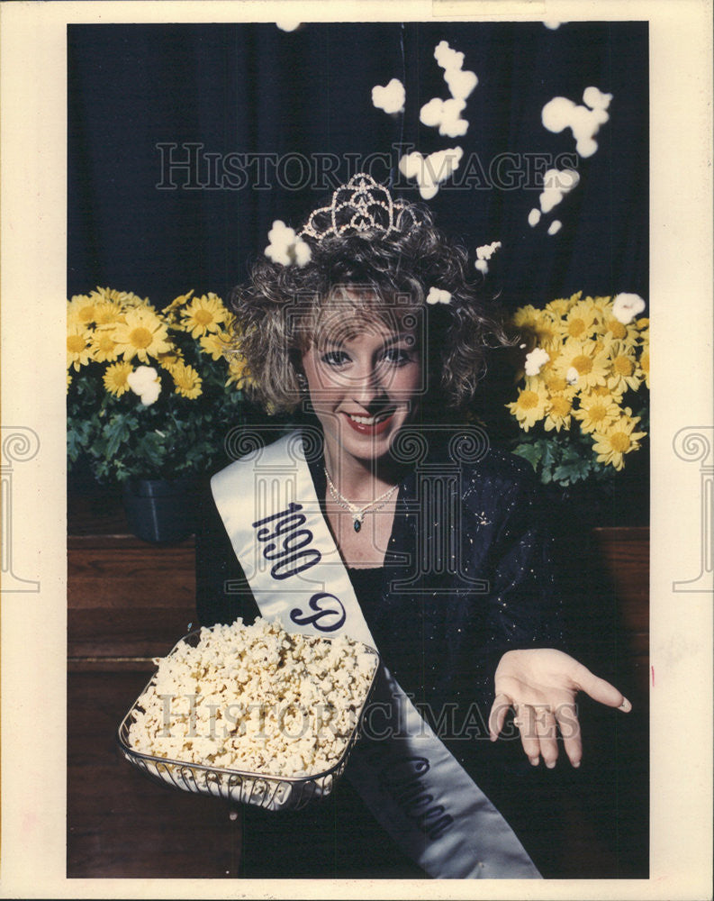 1990 Press Photo Dawn Jepson Popcorn Festival Queen in Valparaiso, Indiana. - Historic Images