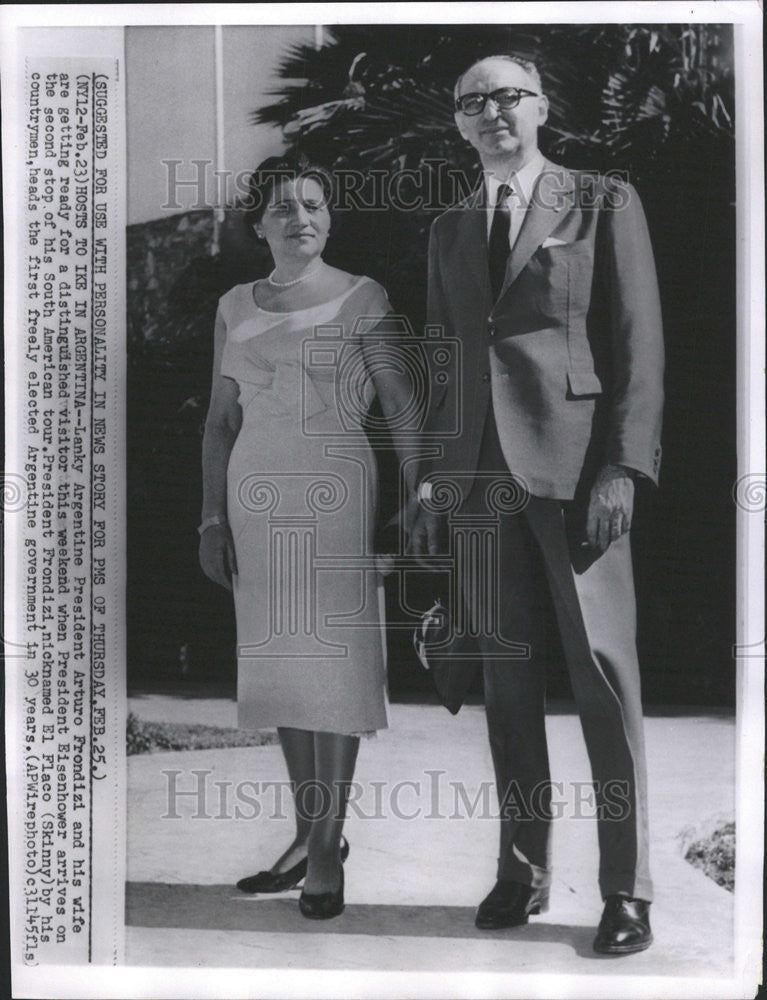 1960 Press Photo Argentine President Arturo Frondizi and his wife - Historic Images