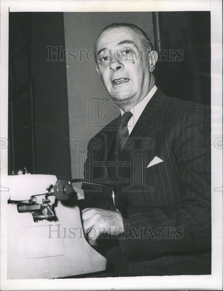 1963 Press Photo Leonard Kirschen Romanian born author - Historic Images