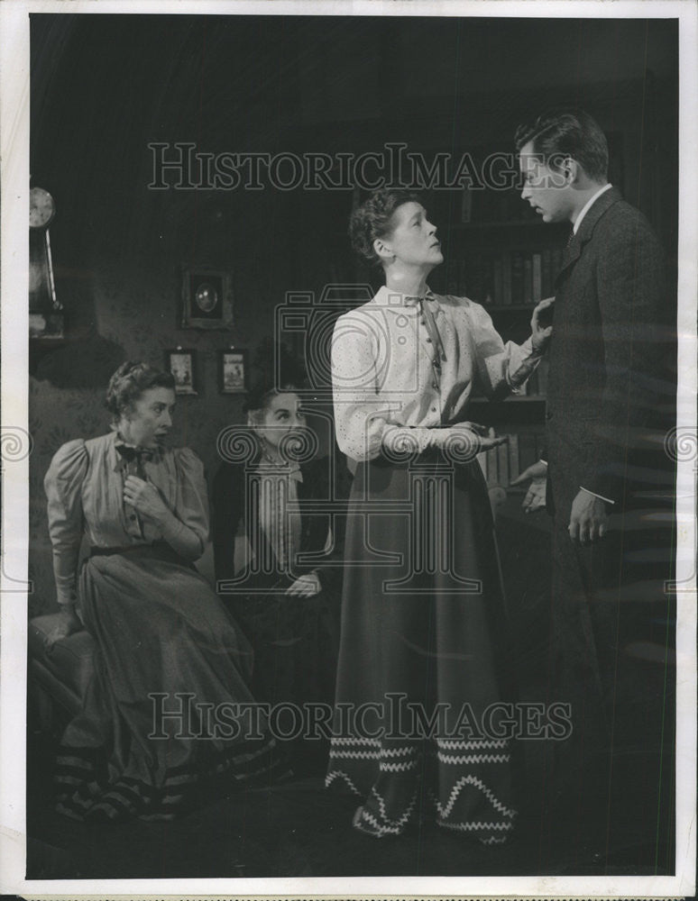 1955 Press Photo Carmen Mathews, Joan Lorring, Eva LeGallienne and John Kerr - Historic Images