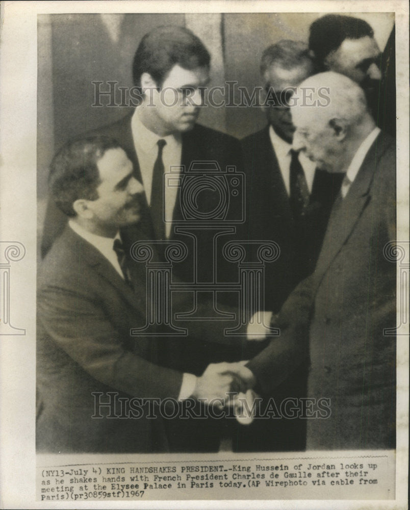 1967 Press Photo King Hussein &amp; President Charles de Gaulle - Historic Images