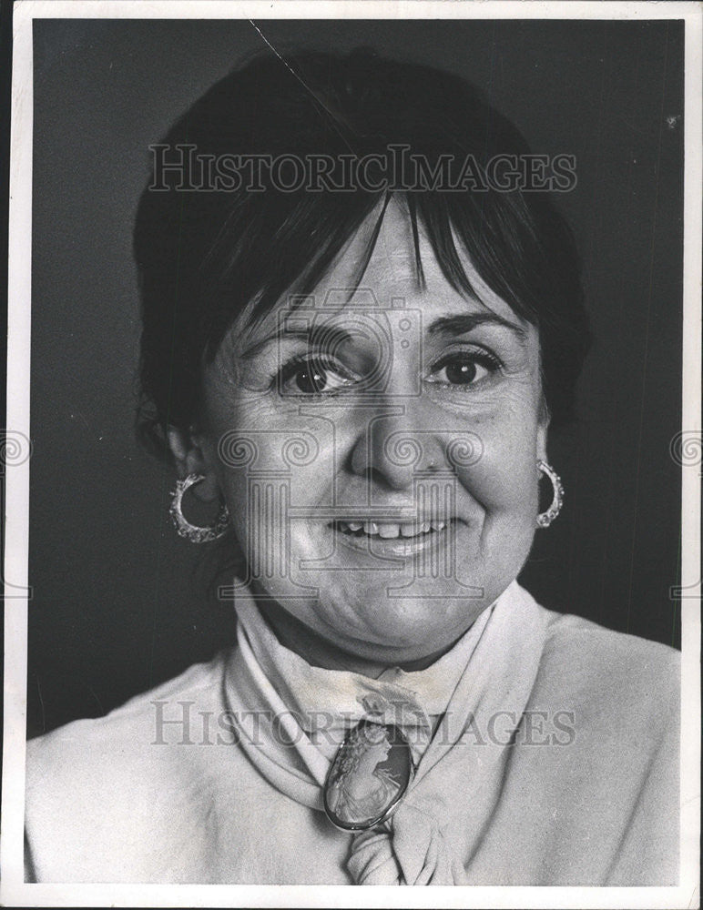 1972 Press Photo Anne Gilbert American Author &amp; Columnist - Historic Images