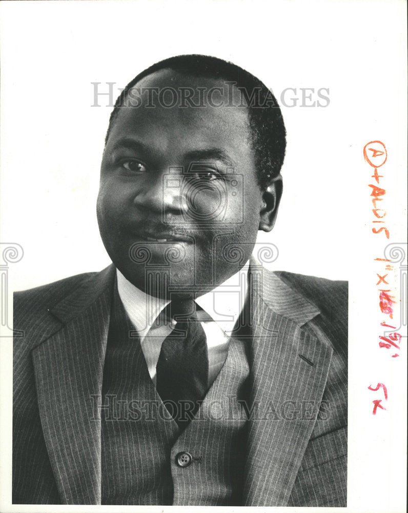 1986 Press Photo Percy Giles Aldermanic member Ward campaign Head Quarters - Historic Images