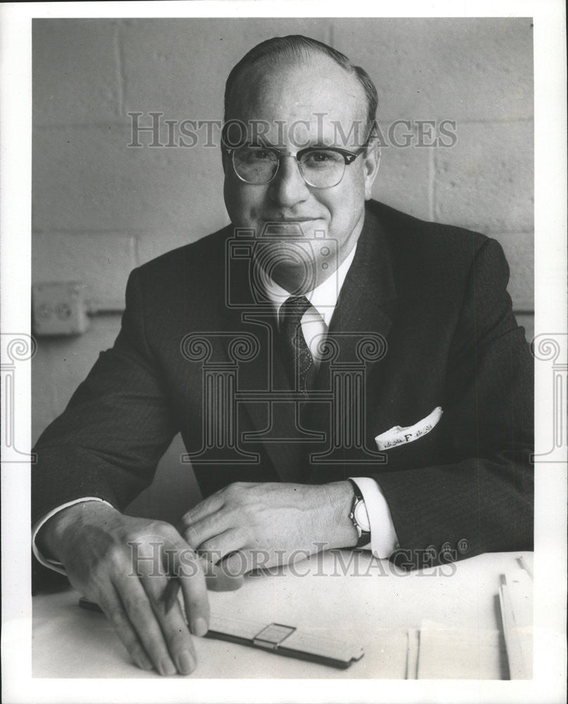 1960 Press Photo Fred Klement elected Chairman. - Historic Images