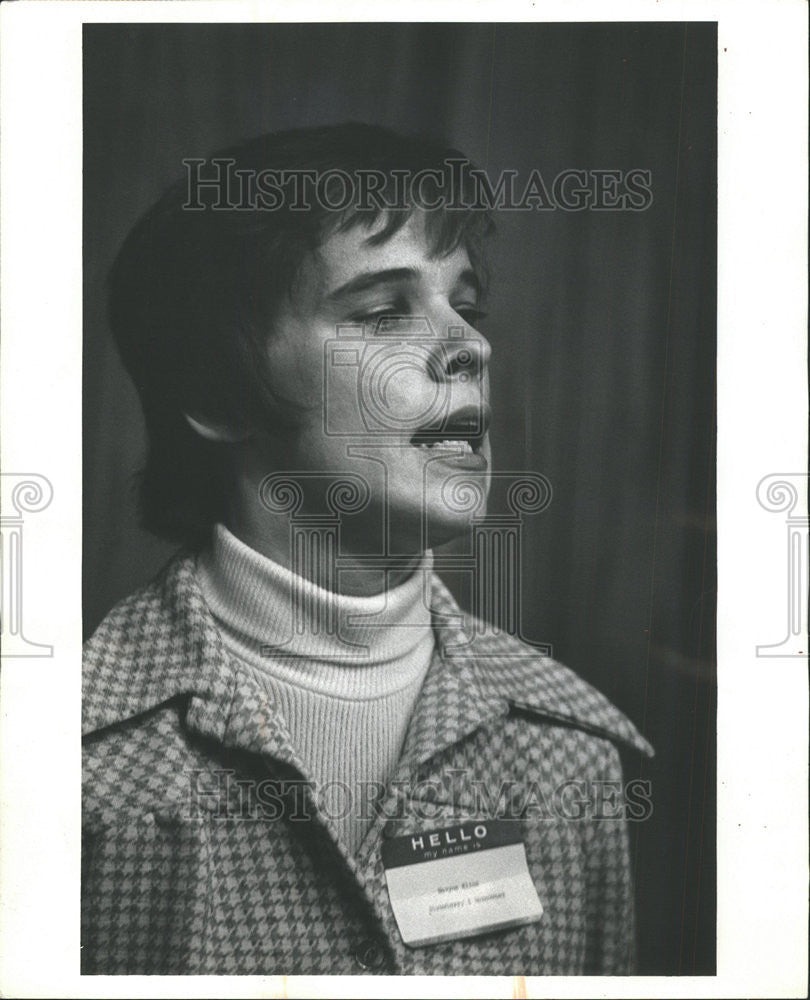 1974 Press Photo Mrs Jancie Roseland executive Loan officer Niles Loan Navvane - Historic Images