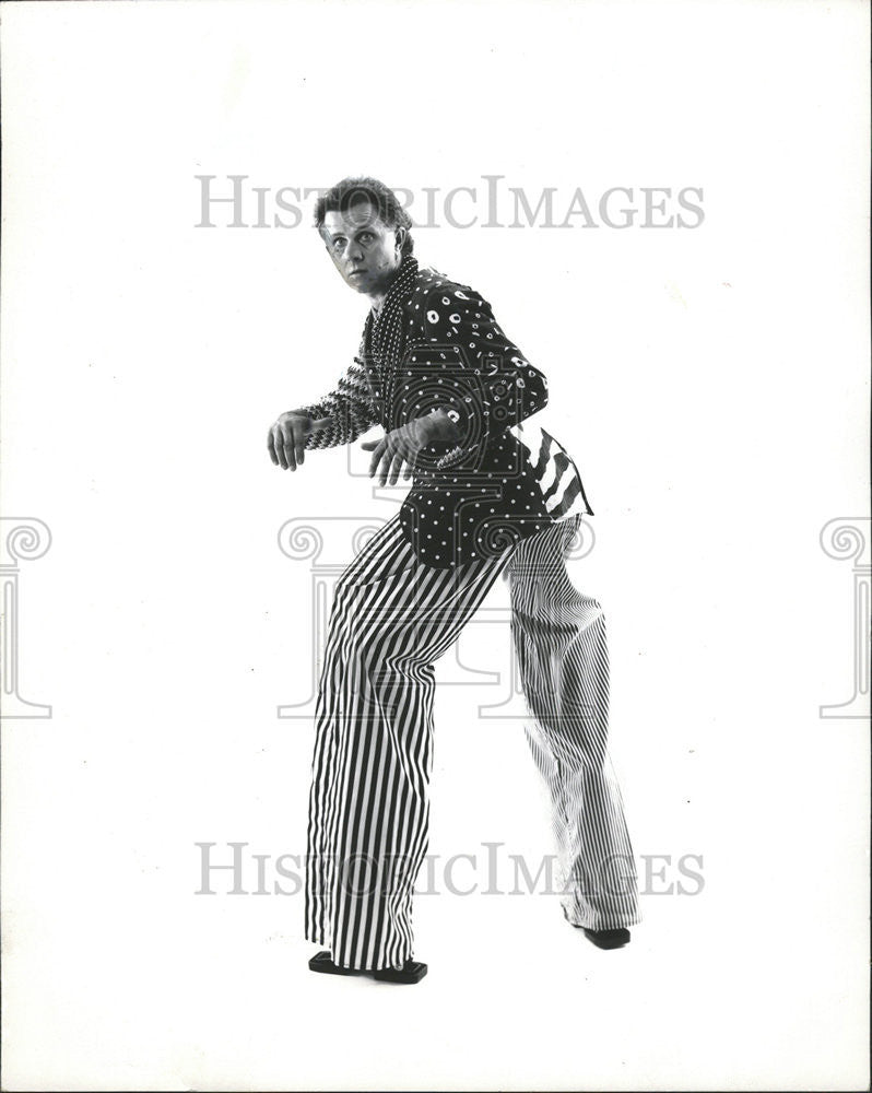 1988 Press Photo Performance Artist James Grigsby - Historic Images