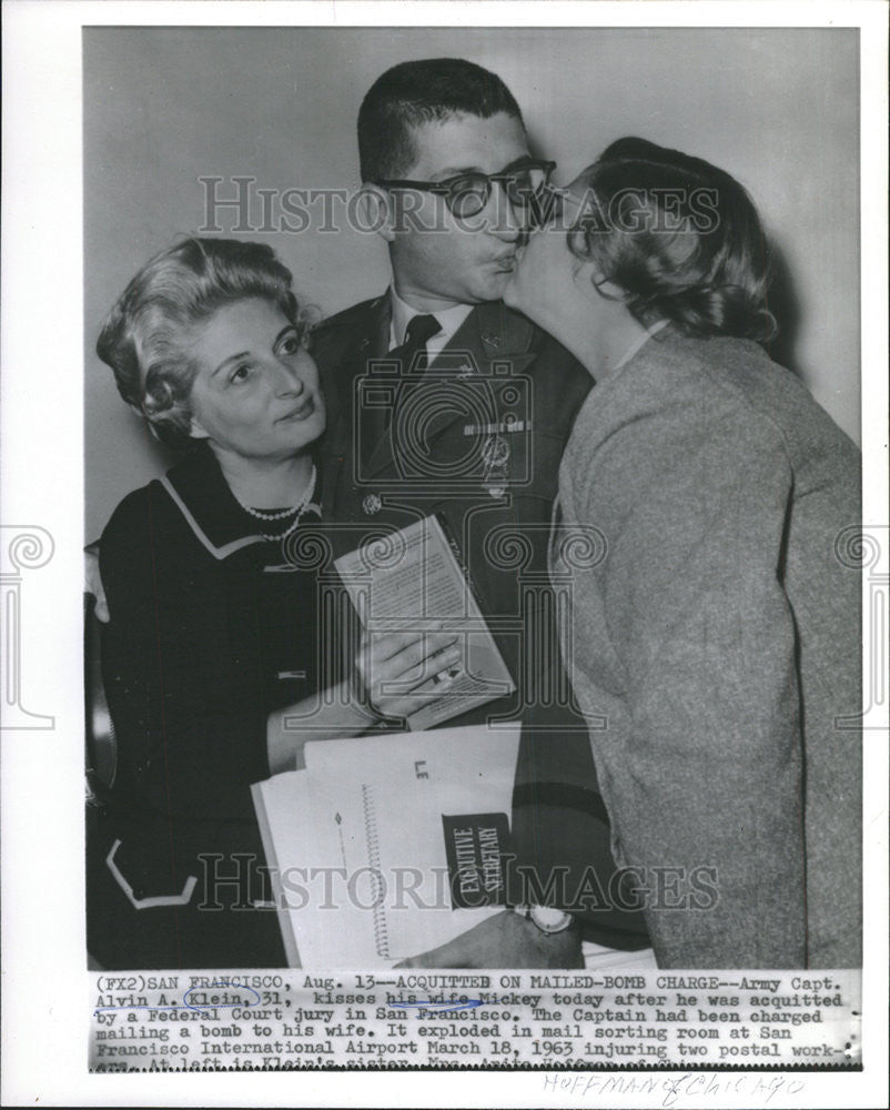 Press Photo Army Captain Alvin Klein wife Mickey federal court jury San Francisc - Historic Images