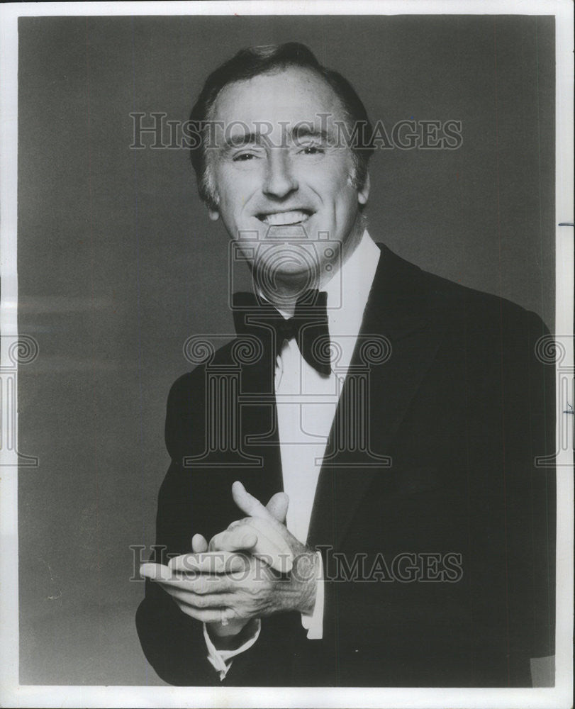 1977 Press Photo Playboy Dick Martin - Historic Images