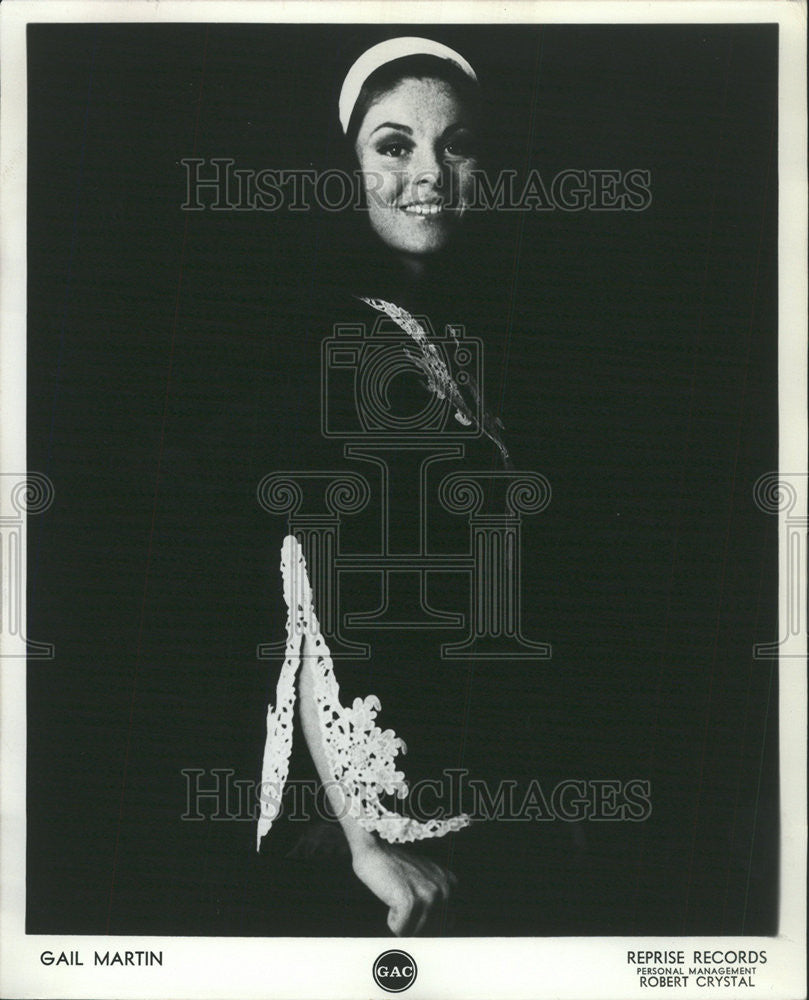 1968 Press Photo Gail Martin American writer author Chronicles Solaris Books - Historic Images