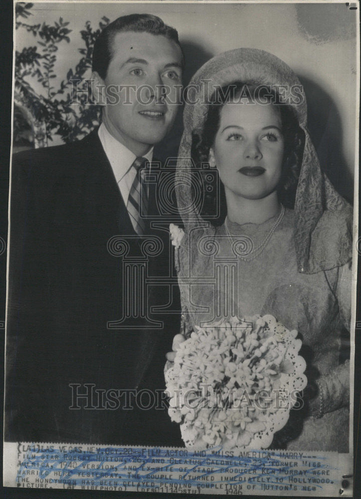 1946 Press Photo Robert Hutton Weds Cleatus Caldwell Film - Historic Images