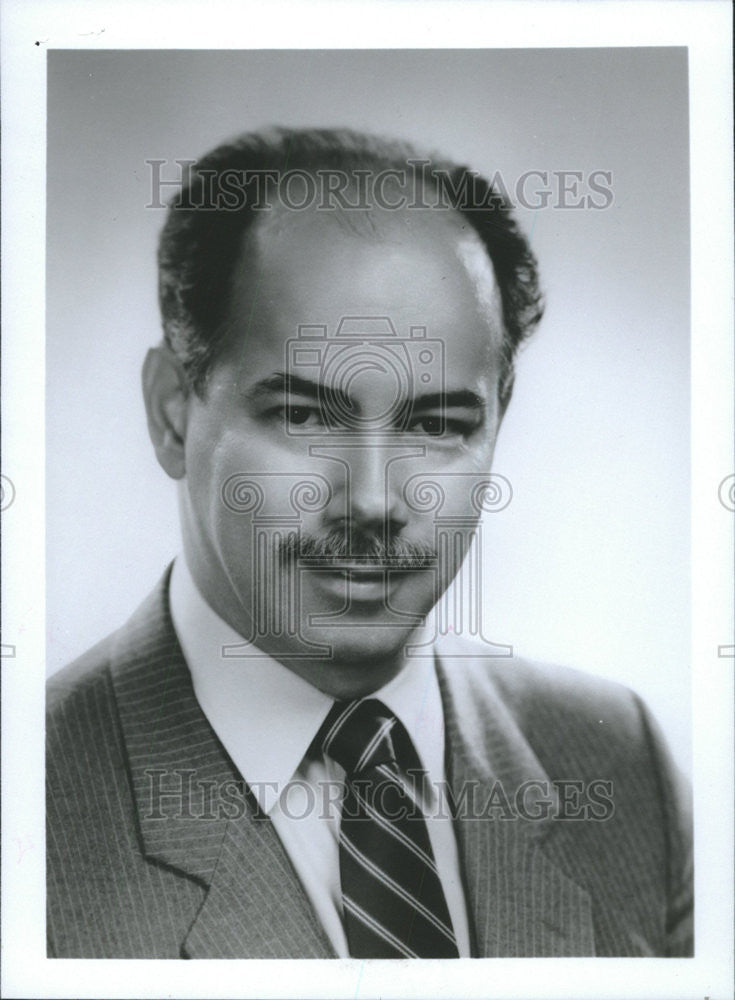 1986 Press Photo Sidney A Jones III Candidate circuit judge - Historic Images