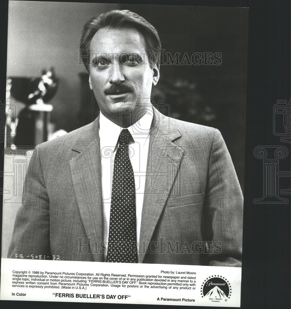 1986 Press Photo Jeffrey Jones Paramount Ferris Bueller Day principal driven - Historic Images
