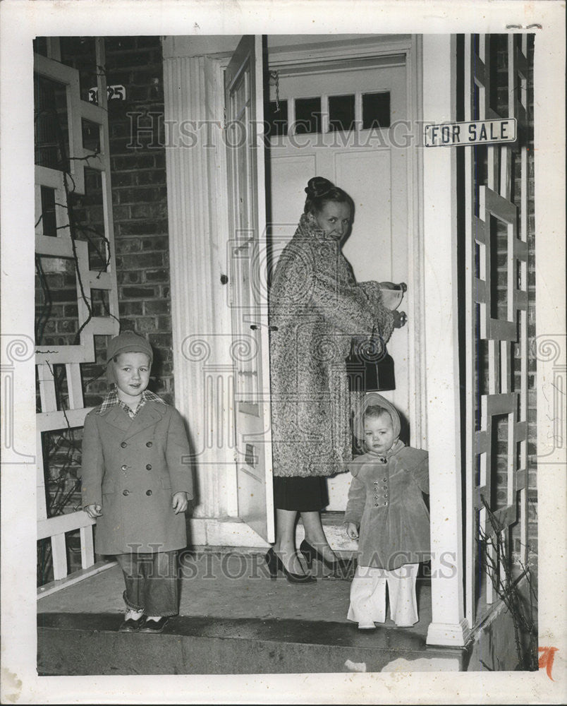 1950 Press Photo Mrs Lillian Jackson Franklin Park James Pamela Hirschberg Wife - Historic Images