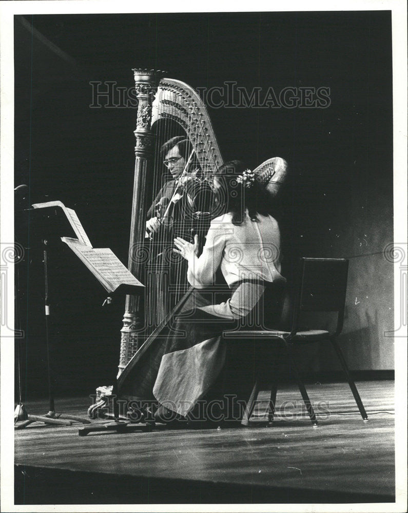 1978 Press Photo Jacques Israelievitch Gail Violin Harp Musicians - Historic Images