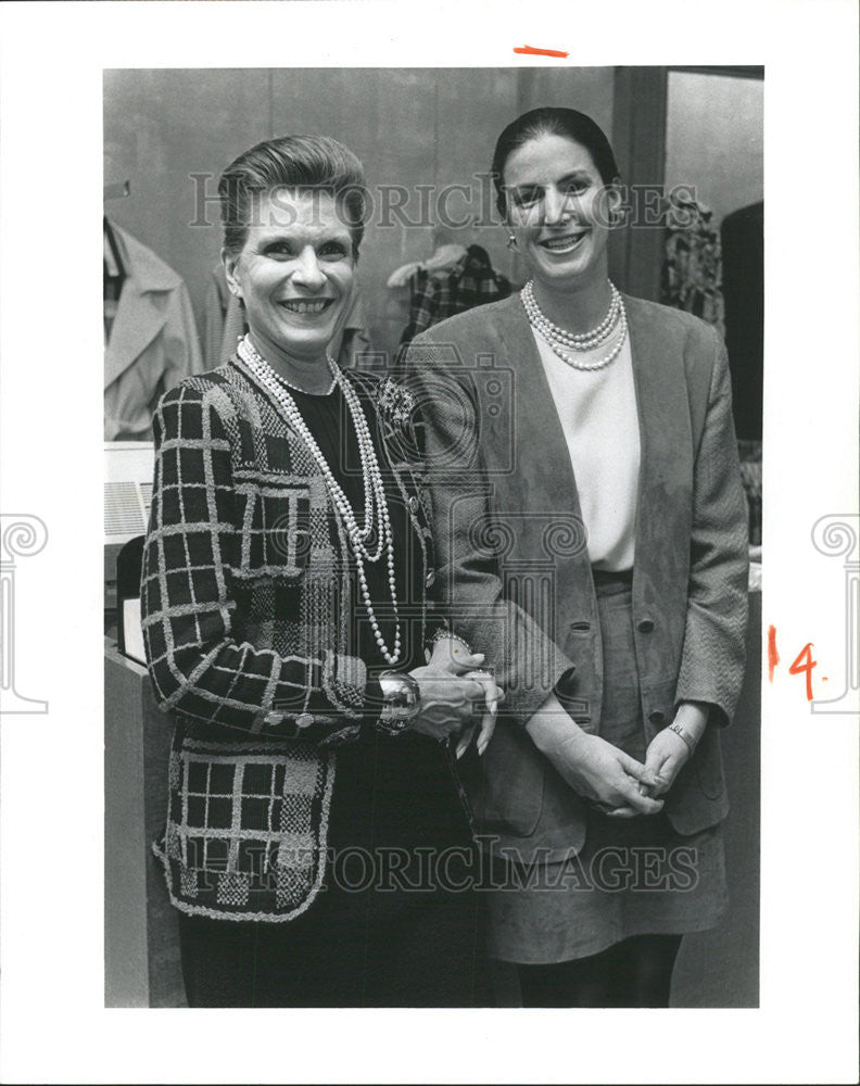 1992 Press Photo Saks fashion director Nena Ivon Joan Tillman General Manager - Historic Images