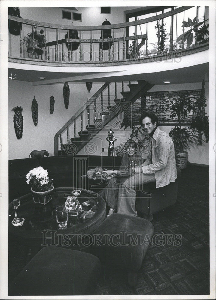 1977 Press Photo Shanon Harris Fashion designer - Historic Images