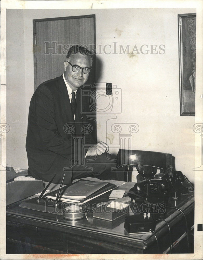 1964 Press Photo David Harris resident Bache Company Investment Banker America - Historic Images