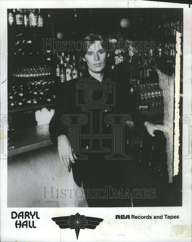 1976 Press Photo Daryl Hall Singer Keyboardist Guitarist Songwriter Producer - Historic Images