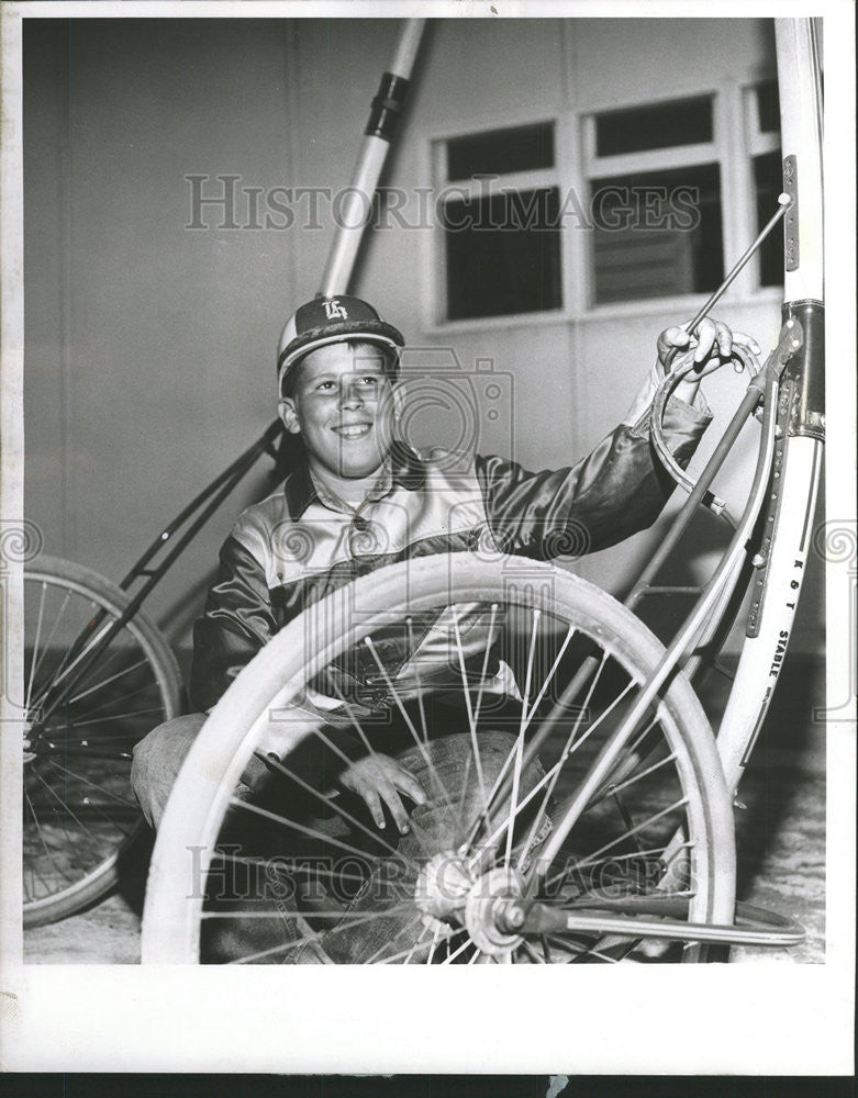 1963 Press Photo Ross Hankins, helps train dad with horses. - Historic Images