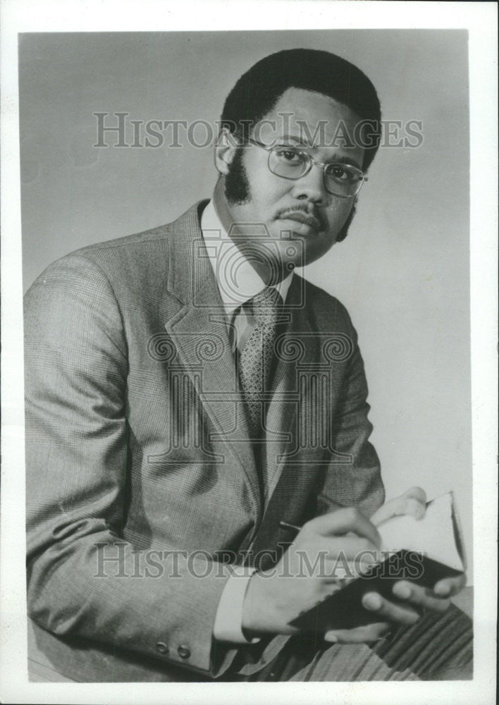 1970 Press Photo Forrest Pagel James McCunn Tanqueray Gin John Begg Scotch News - Historic Images