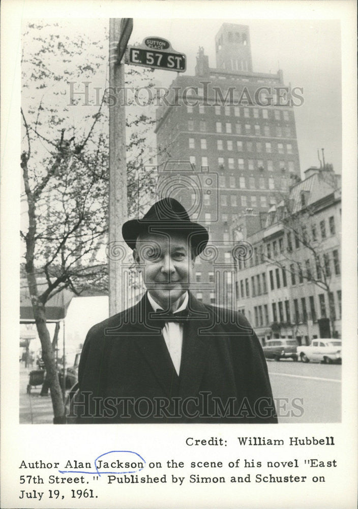 1964 Press Photo Author Alan Jackson East 57th Street Author - Historic Images