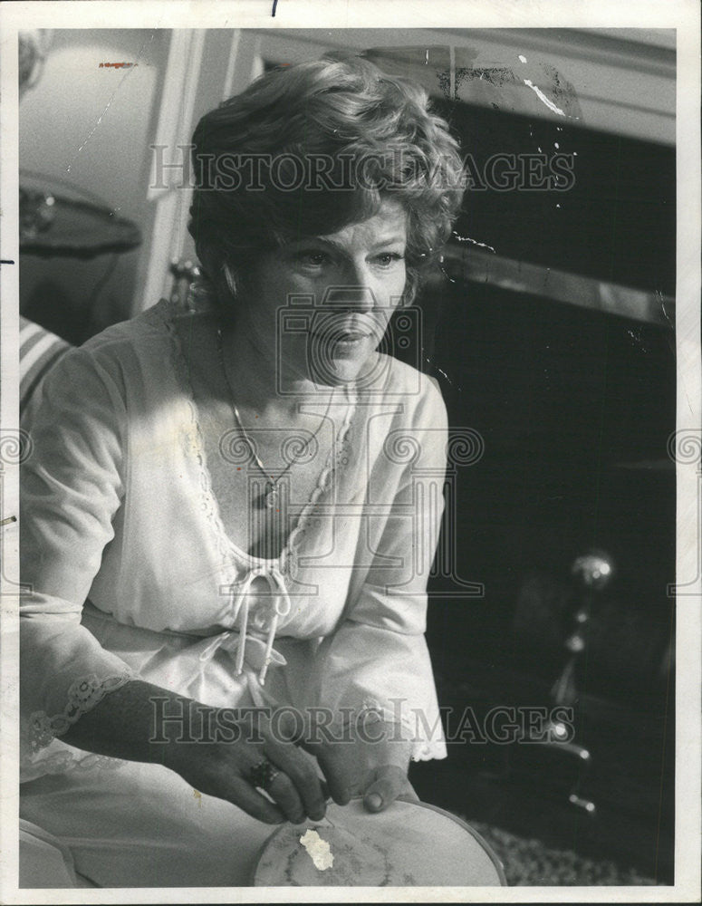 1973 Press Photo Anne Jackson Portrays Mother Blind Veteran Special Television - Historic Images