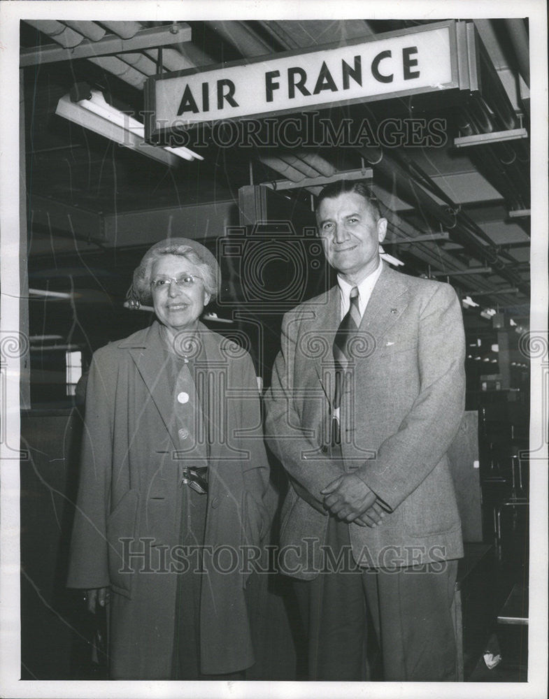 1949 Press Photo Mr. and Mrs. Ray Ireland executive of United Airlines - Historic Images