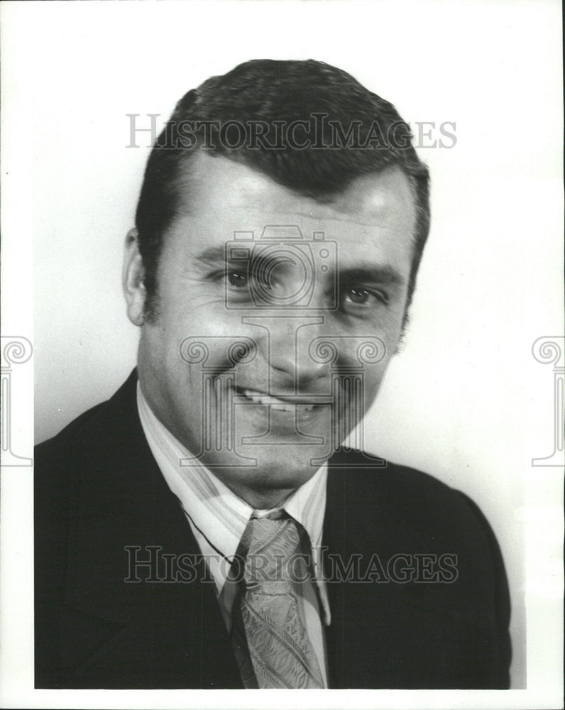 1973 Press Photo Thomas B. Ireland, Product Manager for Evinrude Motors - Historic Images