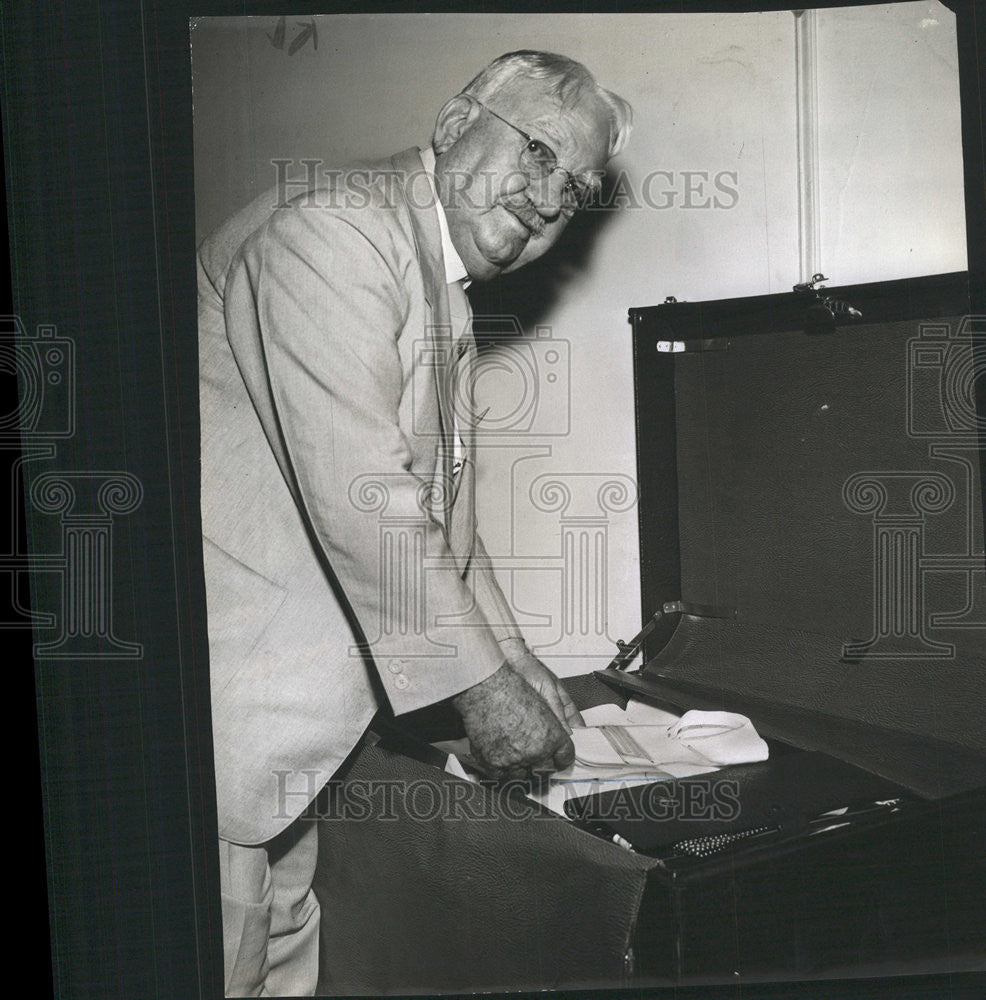 1944 Press Photo John Haussermann Philippines US Japs national committeeman Gop - Historic Images