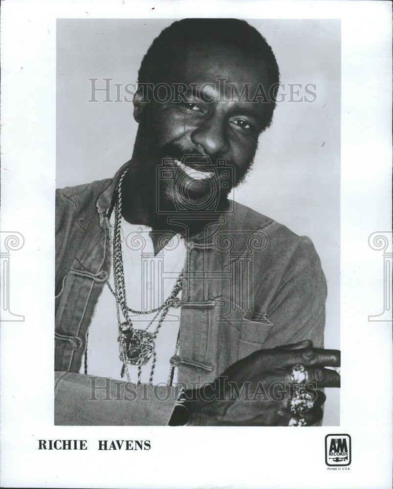 1977 Press Photo Richie Havens Chicago Long Absence Arena Remnants Wood Stock - Historic Images