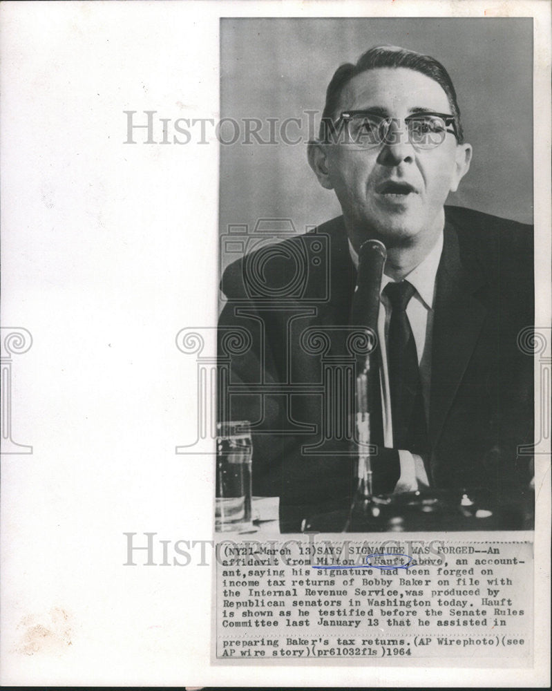 1964 Press Photo Milton Hauft Income Tax Returns Bobby Baker Forged Signature - Historic Images